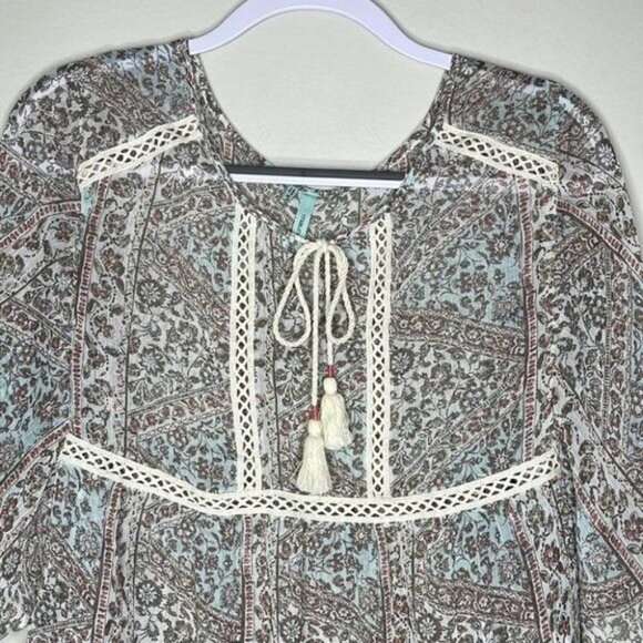 Maurices M White Pastel Ditzy Floral Sheer Boho Lightweight Flowy Peasant Blouse - Picture 2 of 12